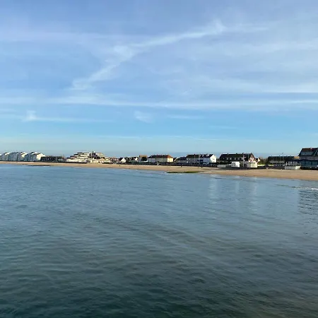Charmante Maisonnette à 100m De La Plage Hébergement de vacances
